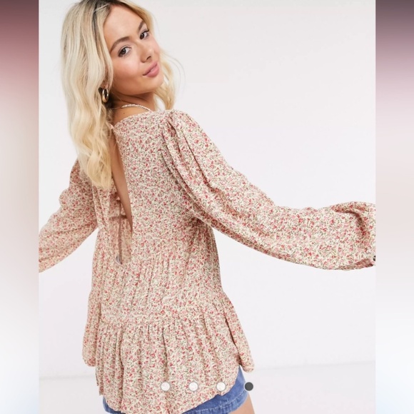 Tops - American Eagle floral top